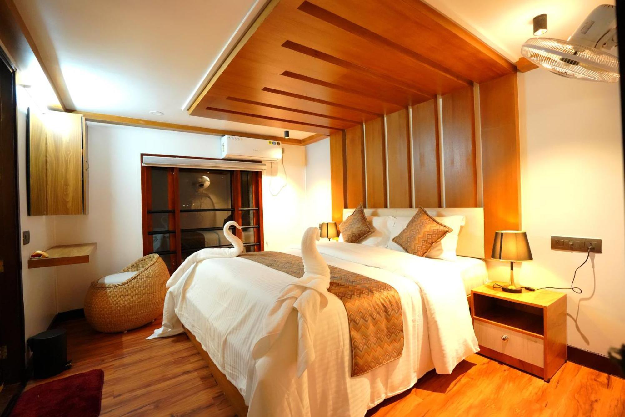 Indraprasthamlakecruise Alappuzha Exterior foto